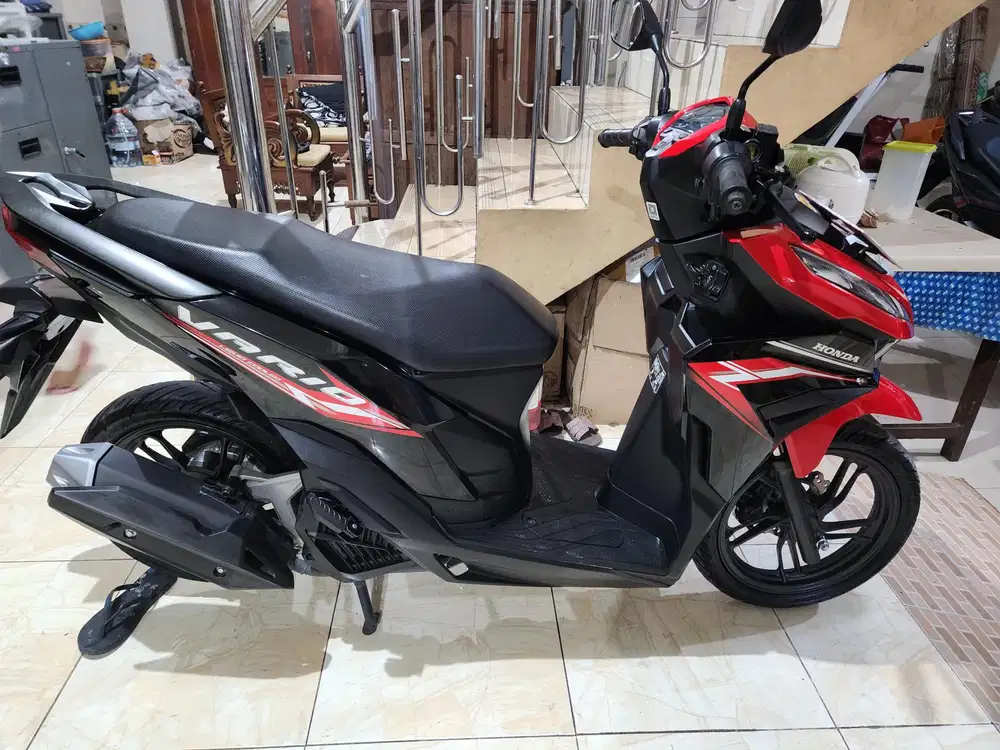 Vario 125 k2v hitam merah 2024 Gbm