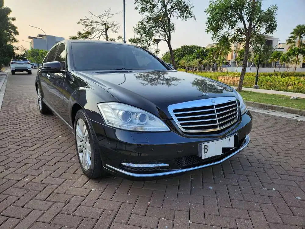 Mercedes-Benz S350L 2010 Bensin