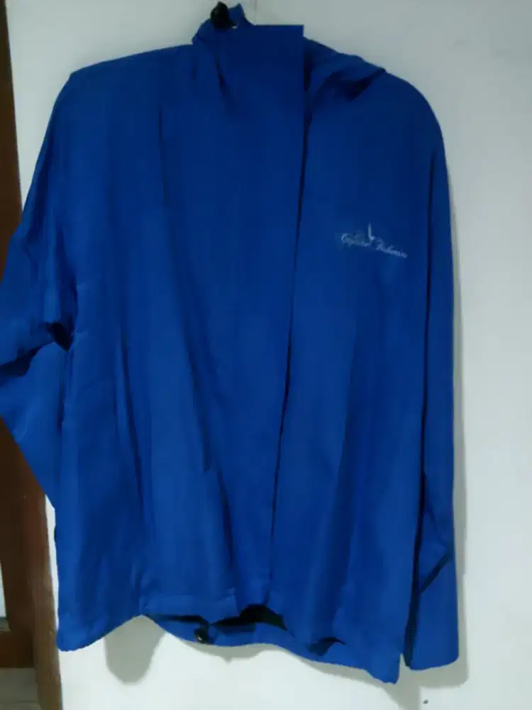 Jaket parasut tebal