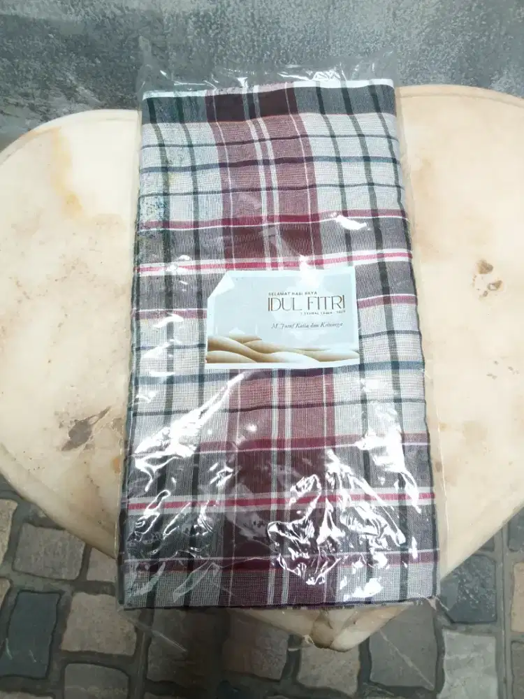 Sarung baru dewasa