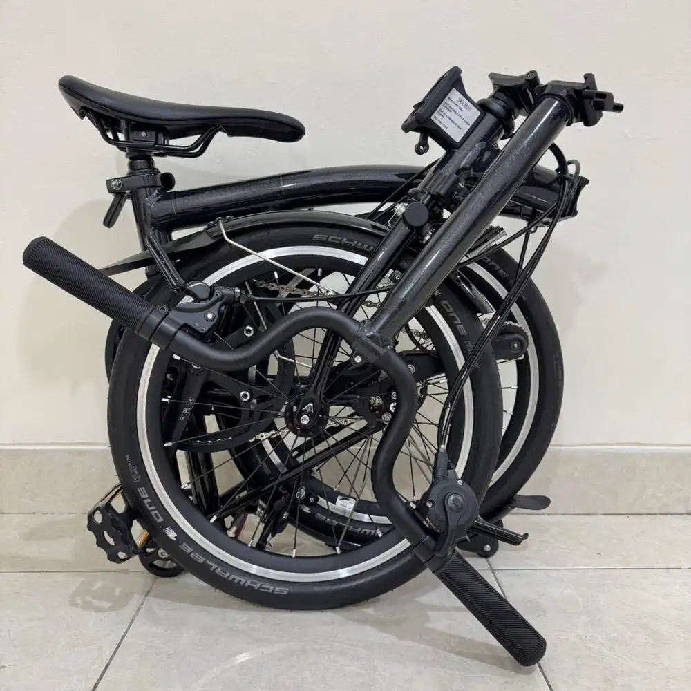 BROMPTON M4Lx MIDNIGHT BLACK P LINE 2021 - LIKE NEW TITANIUM SUPERLIGH