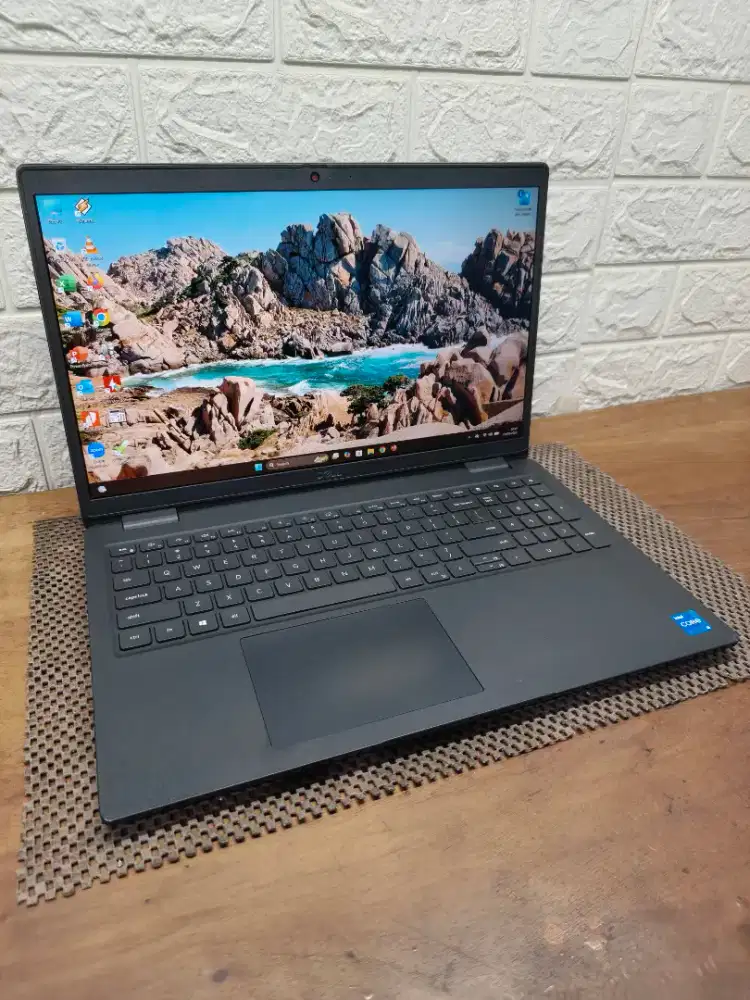 Dell Latitude 3520 intel Core i5 Gen-11 (8/500gb) 15,6 inch NORMAL