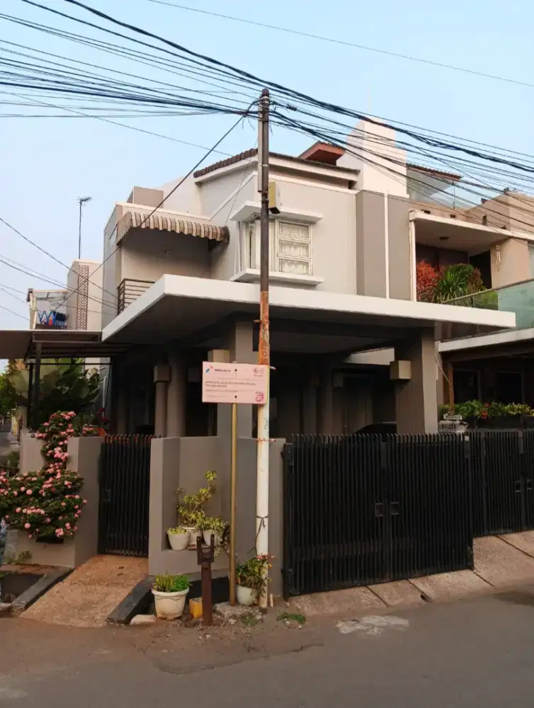 RUMAH GRESSS, NYARIS SPT BARU DI PONDOK KELAPA - TAMAN MALAKA