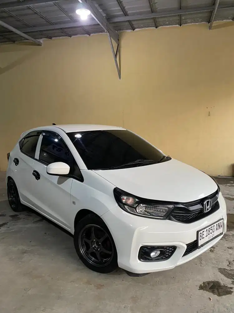BRIO MATIC 2019 PUTIH