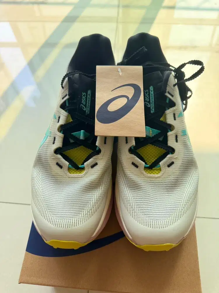 NEW sepatu trail run asics fujispeed4 us10/eur44. BARU. original