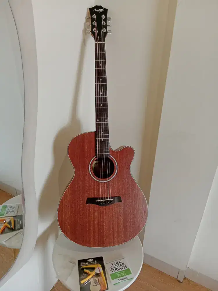Cowboy GWC-235 NS Gitar Akustik Mulus Jarang Dipakai