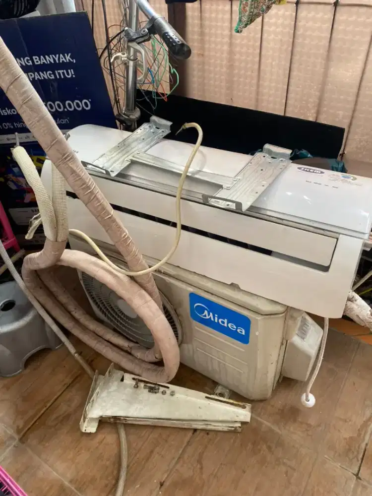Ac midea 1 pk standard bekas