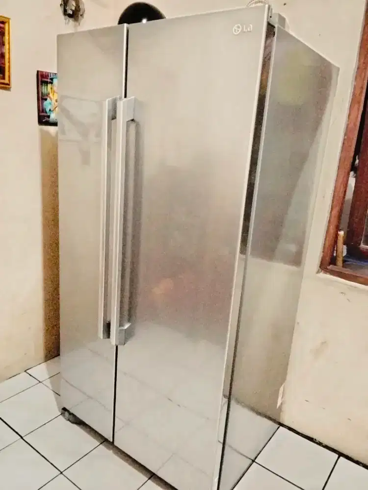 Di jual kulkas LG slide converter tipe GC-B207CLC