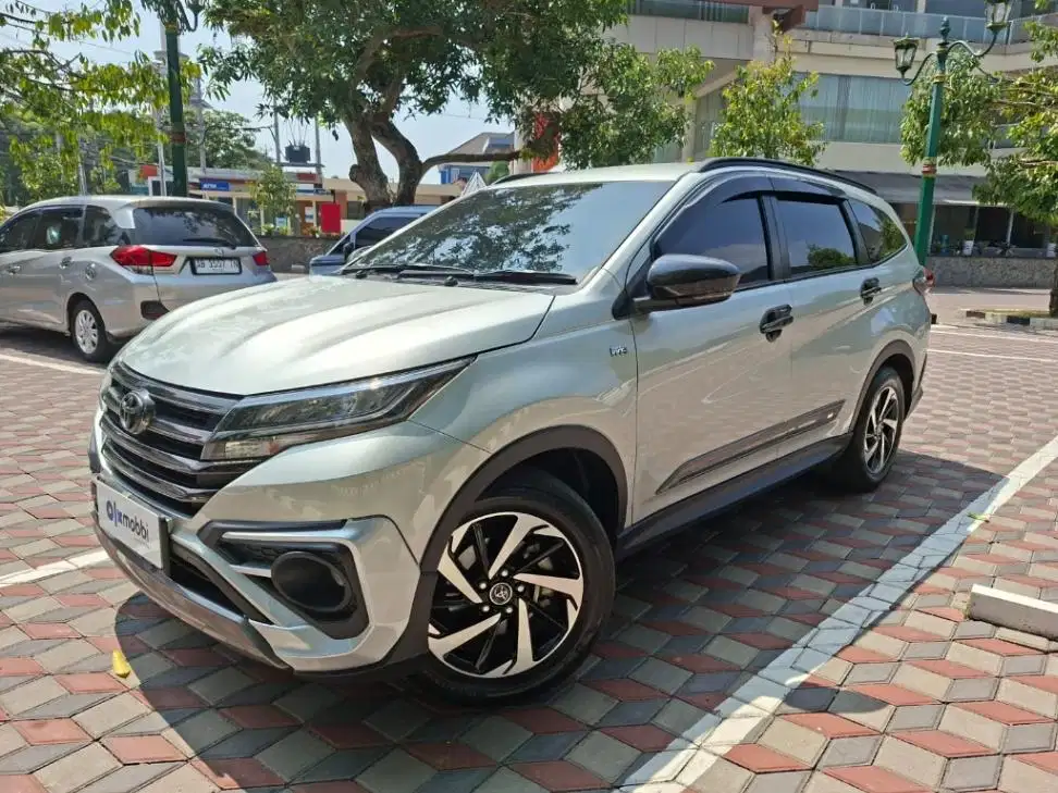 Toyota Rush 1.5 S GR Sport Bensin Matic 2023