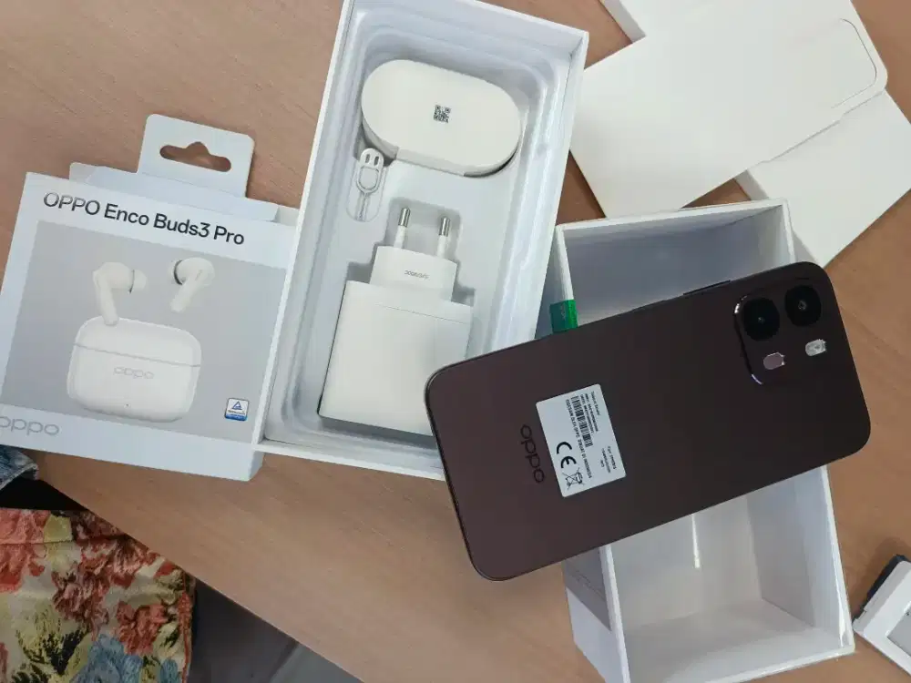 Dijual HP oppo a6s 8/256 lengkap