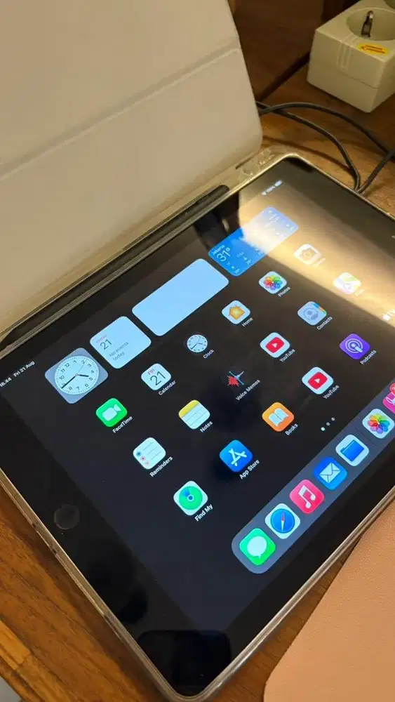 Ipad 6th generation 32gb + Stylus