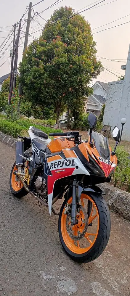 Honda CBR 150 k45G 2017