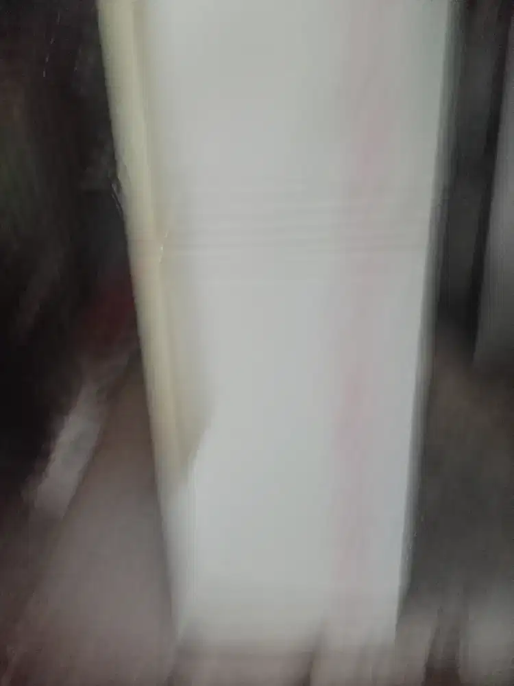 Dijual kulkas 2 pintu merek LG jumbo normal
