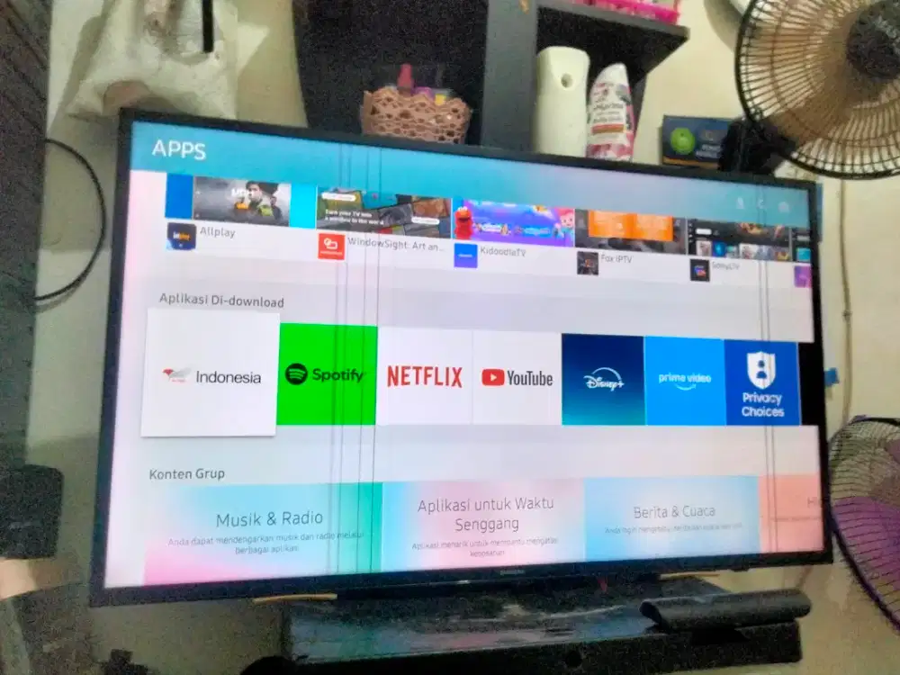 Samsung Smart TV 40 Inch 4K UHD Masih bagus