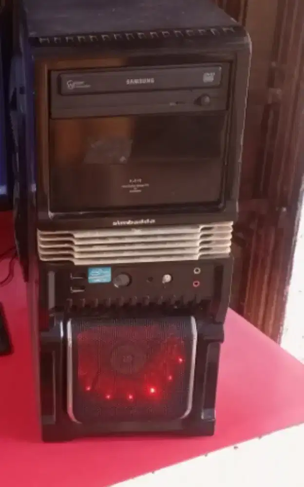 KOMPUTER A6 7400K + LED LG 22IN - BONUS MENARIK