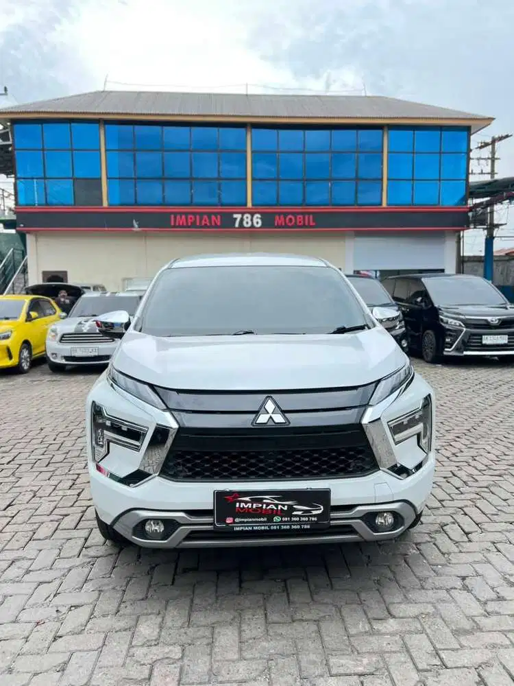 Mitsubishi Xpander Ultimate A/T Putih 2022 hrv jazz 2020 avanza 2023