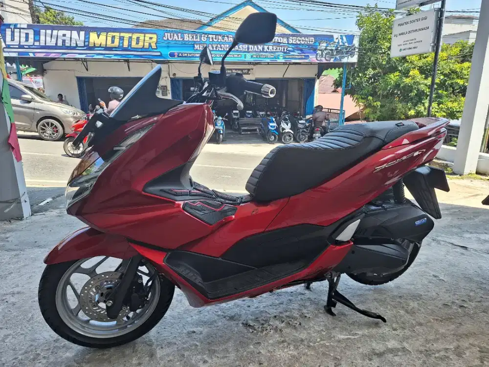 Honda PCX tahun 2023 keyless
