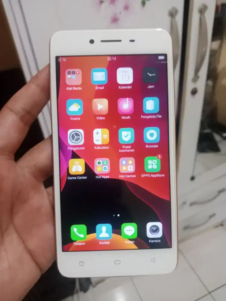 Oppo A37f 4G 2/16 layar 5 inchi gold