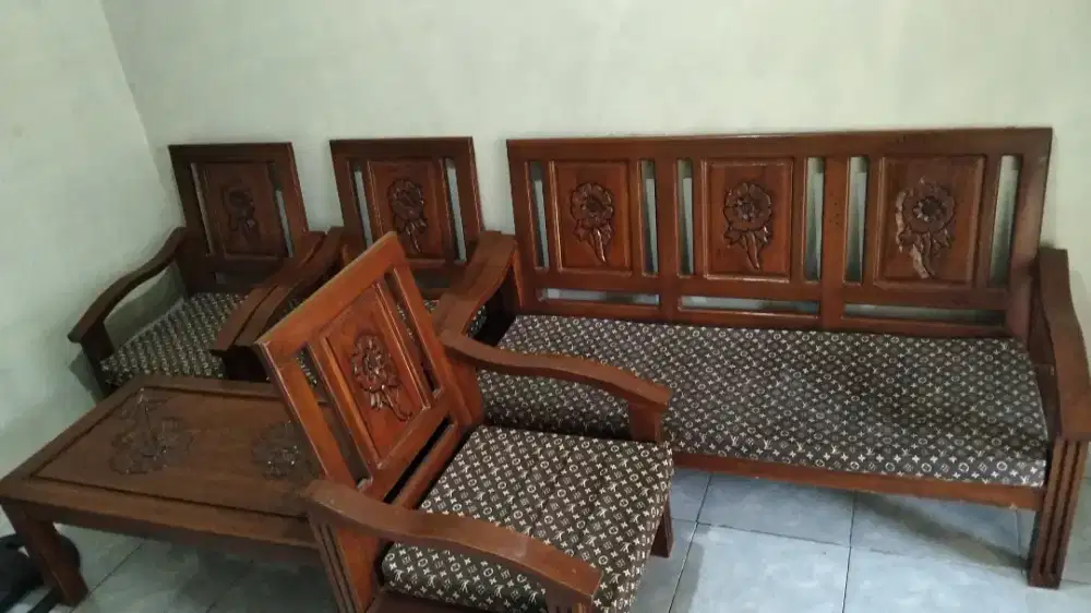 Kursi dan Meja Jati