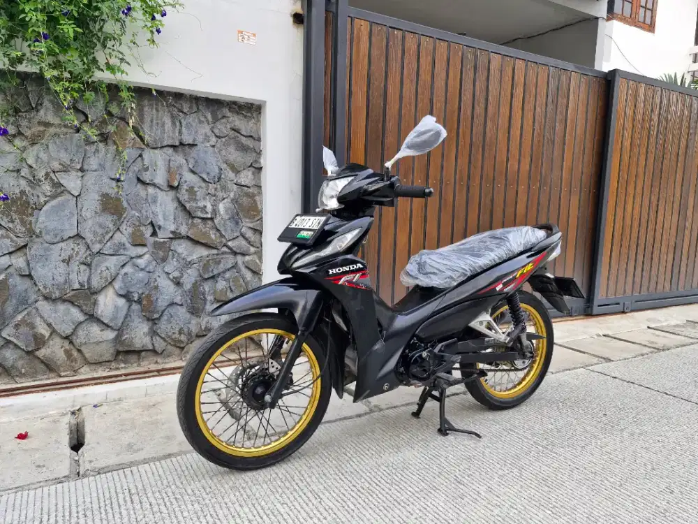 DI JUAL CEPAT HONDA REVO FIT TH 2019