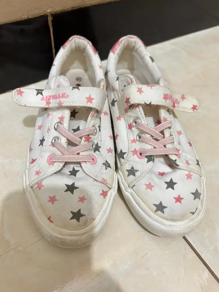 Sepatu airwalk anak cewek wanita size 35 putih bintang
