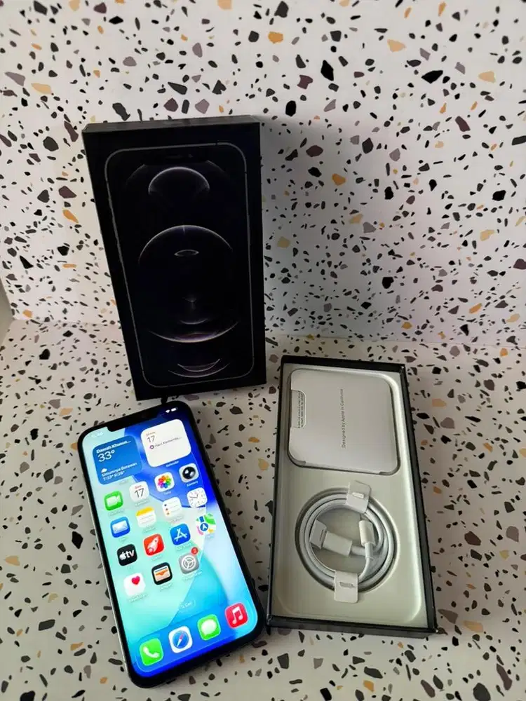 Iphone 12 promaz 256 Graohite minus tipis Fullset