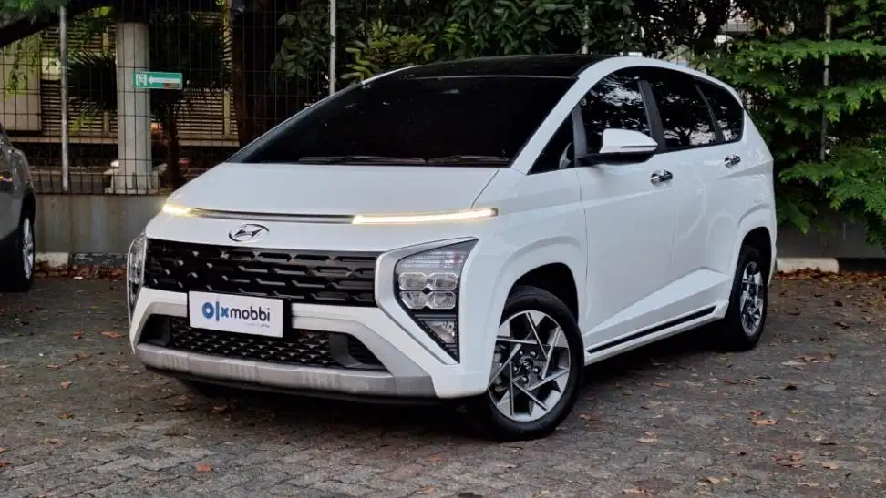 Pajak Panjang - Hyundai Stargazer 1.5 Prime Bensin-AT 2025