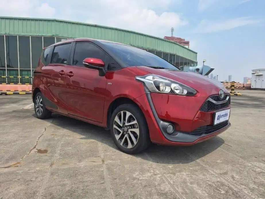 Pajak Panjang - Toyota Sienta 1.5 V Bensin-AT 2021