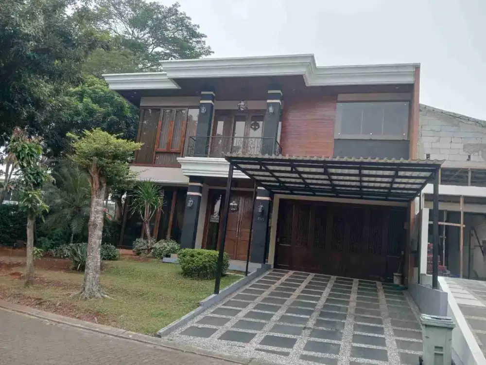 DISEWAKAN RUMAH MEWAH ASRI STRATEGIS