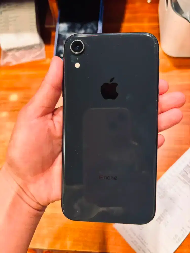 Iphone xr 64 second