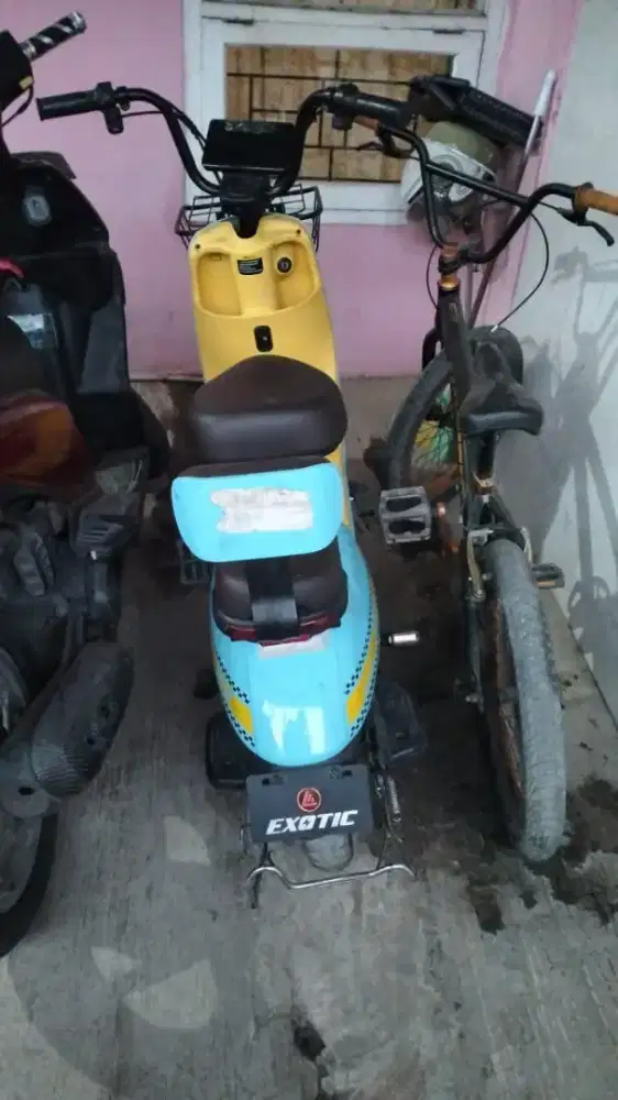 Sepedah listrik (Selis) exotic