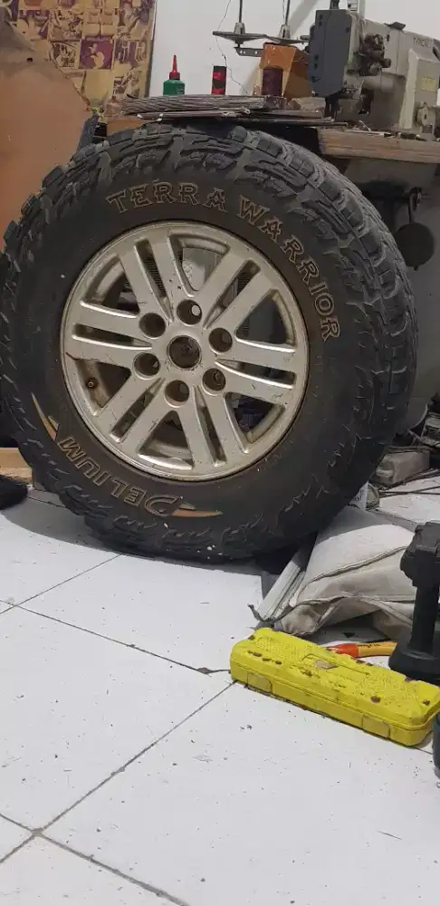 pelek bekas serep mitsubishi