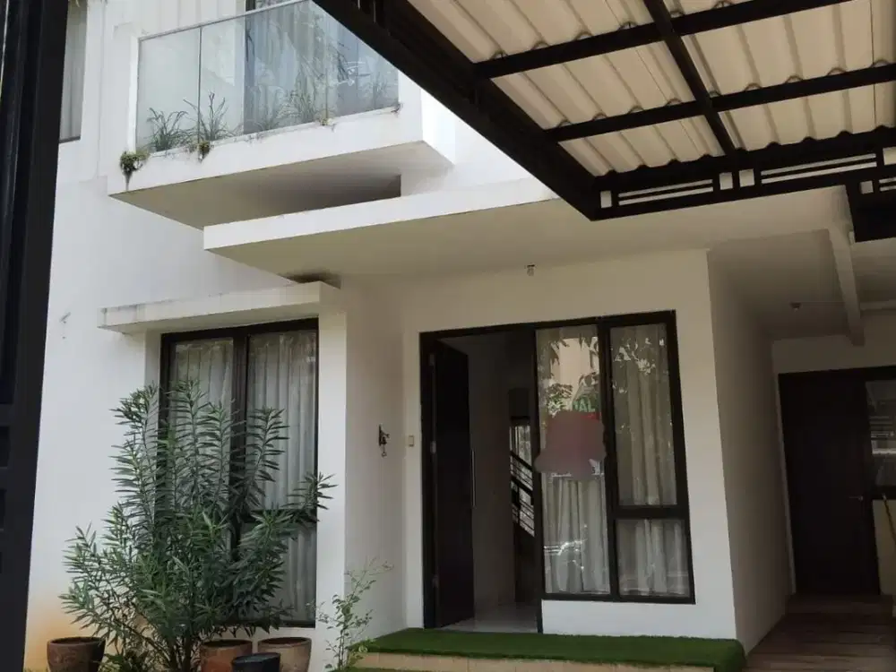 Foresta Allevare LT 180, kondisi super rapi dan siap huni. sudah SHM semi furnished !!