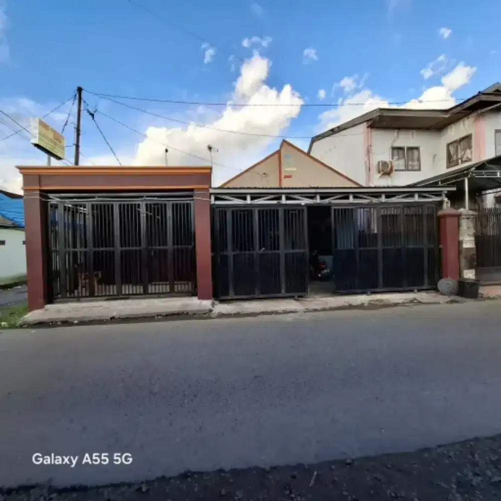 Di jual rumah & toko