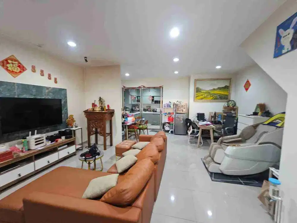 dijual rumah pik 2 full furnish 6x15 ready