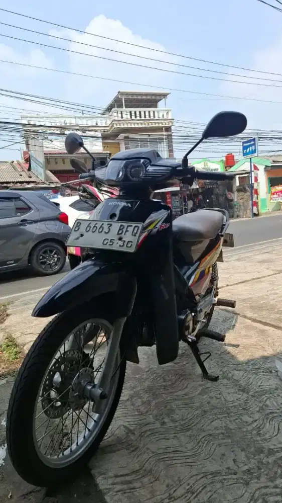 Dijual Honda Supra Fit Kesayangan Anak Tahun 2004