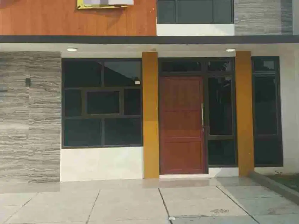 Rumah baru siap huni tinggal bawa koper, leuwinanggung depok