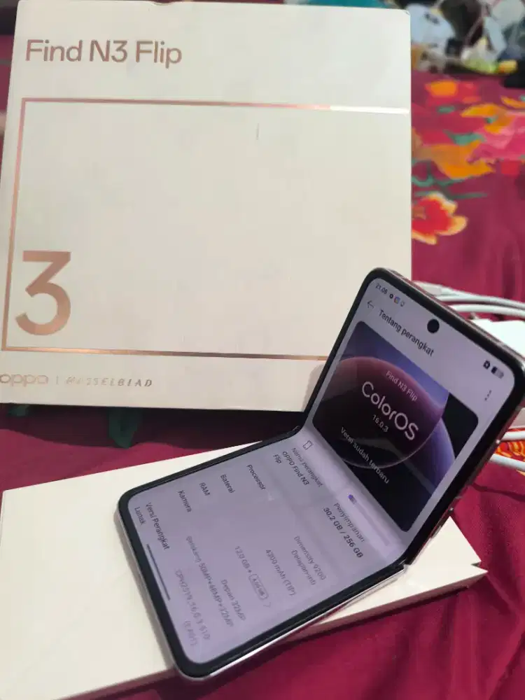 Oppo Find N3 flip. 12/256 fullset.