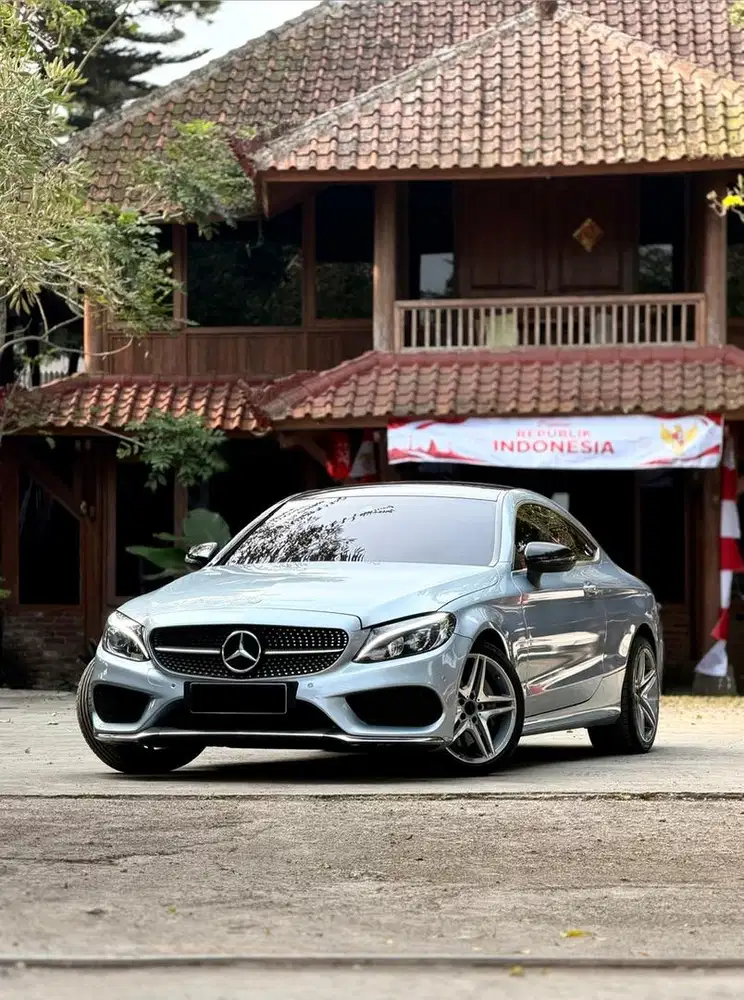 Mercedes Benz C300 Coupe C205 AMG 2.0L Turbo HUD Tahun NIK 2016