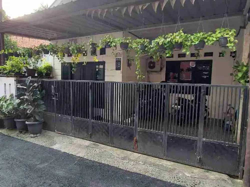 Rumah Bagus Non Cluster di Gandul Cinere hrg banting