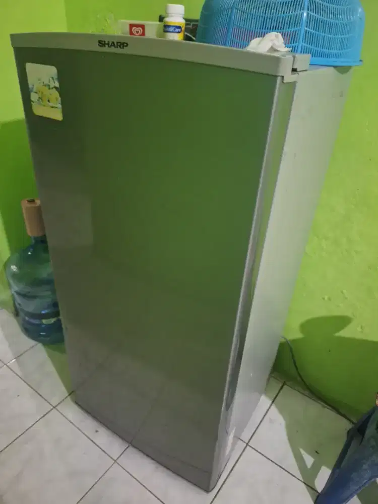 Jual cepat kulkas 1 pintu