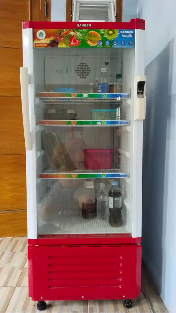 Sanken Showcase SRS-185MR, lemari pendingin (chiller)