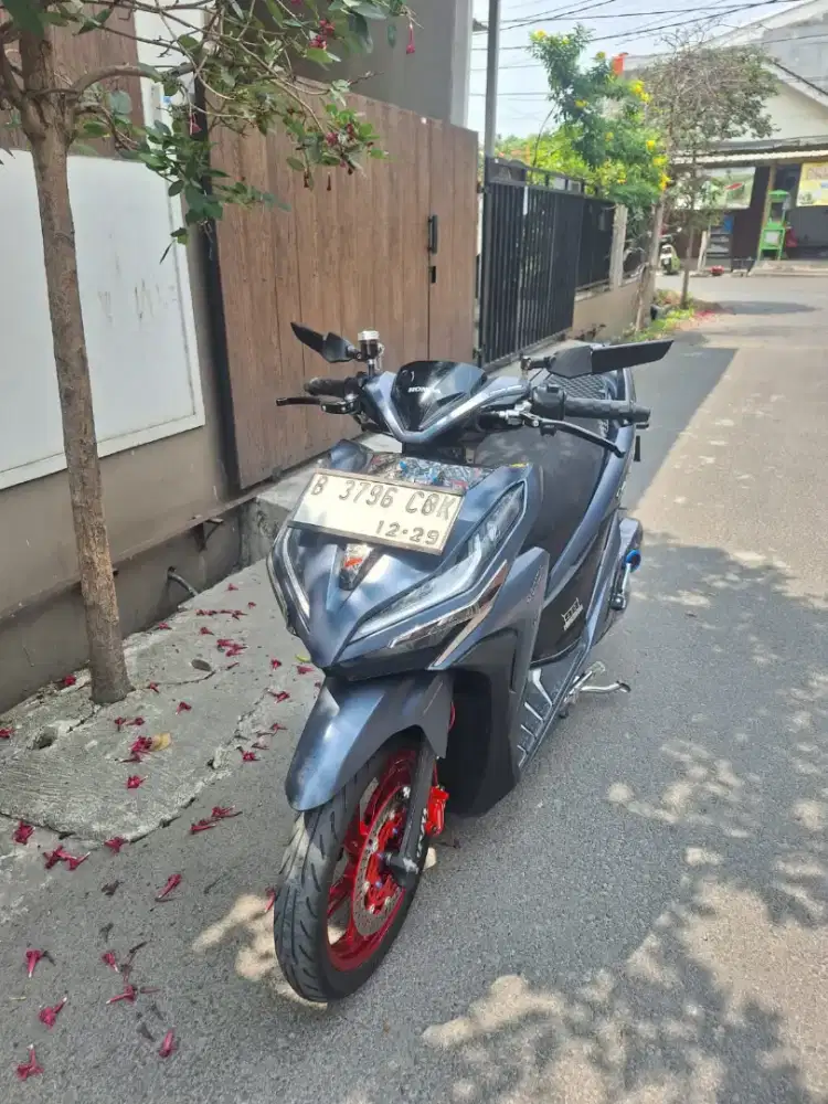 Di jual honda vario led new 150 tahun 2019 plat B tanggerang kota