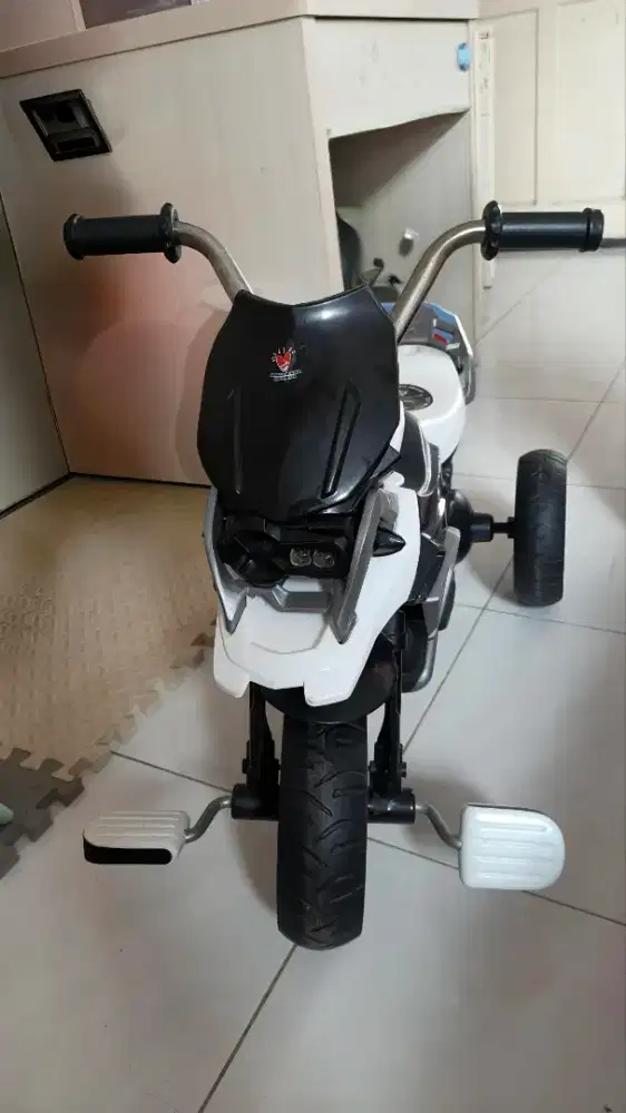 Jual cepat motor dan mobil²an anak2