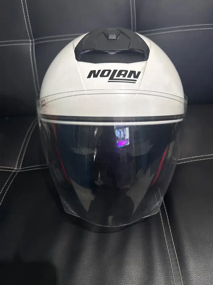 1 (satu) Helm Nolan Lexan Polycarbonate Warna Putih