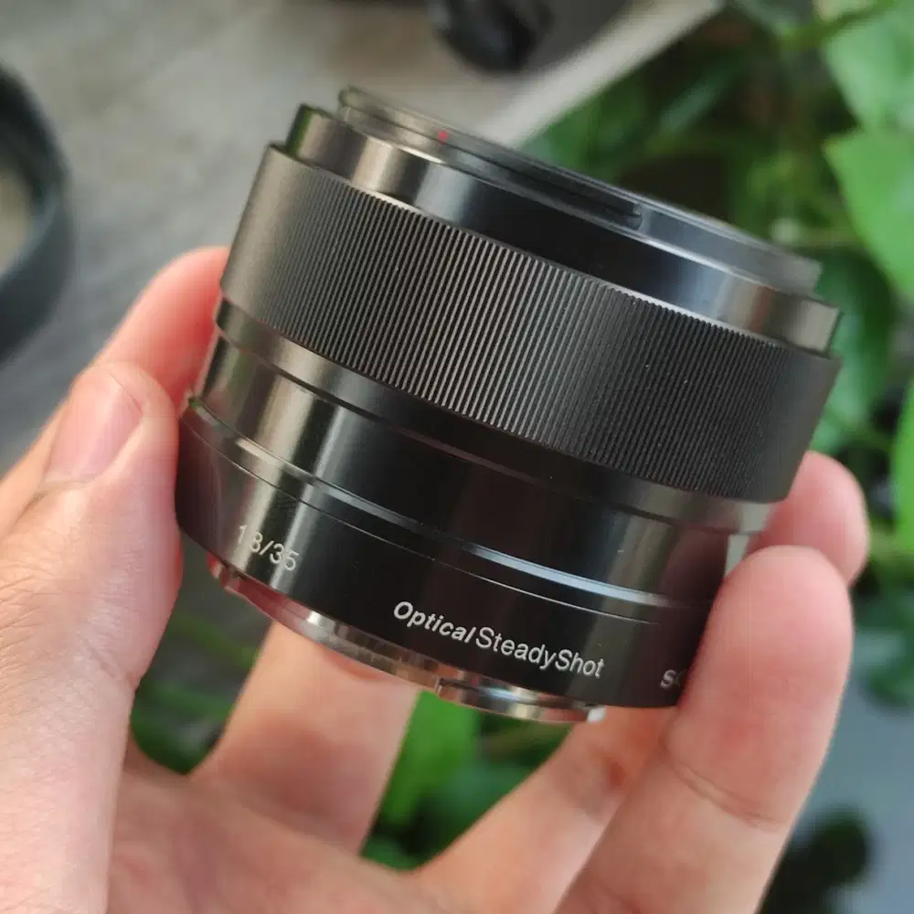 Lensa Sony 35mm f1.8 OSS fullset