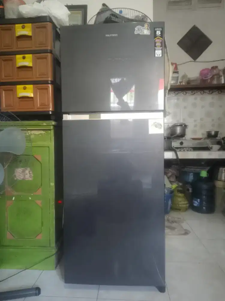 For sale kulkas Polytron 2 pintu