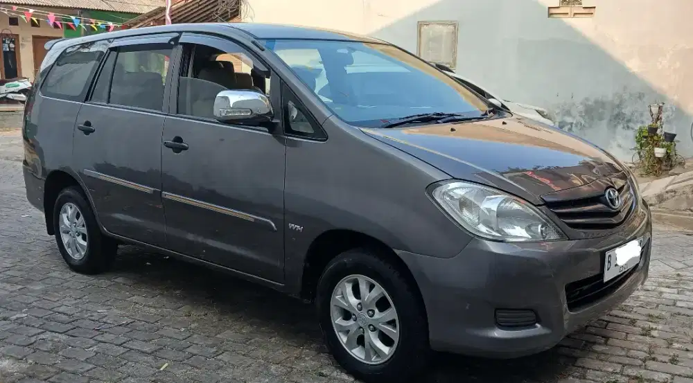 Jual Innova 2011