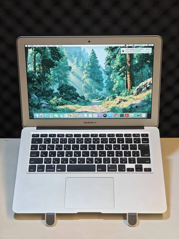 jual bu macbook air i5 2013 ssd 256gb cocok buat ngetik dan office