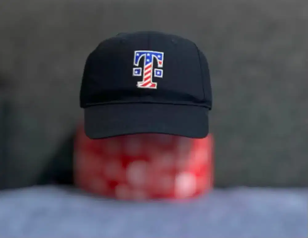 Topi Hitam logo T simple caps second